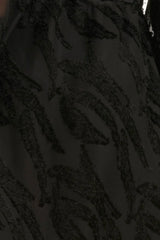 https://cdn.shopify.com/s/files/1/1007/1746/1833/files/24764-E-Chiffon-Blouse-Met-Dierenprint-Black-8.webp?v=1775519948