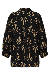 https://cdn.shopify.com/s/files/1/1007/1746/1833/files/25598-OrnamEnt-GeprInt-Top-in-Zwart-en-Camel-Black-Camel-7.webp?v=1775445199