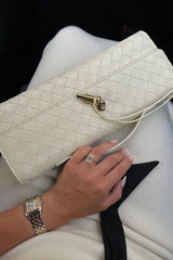 https://cdn.shopify.com/s/files/1/0925/6445/5798/files/Soera-Bianca-bag-17_af56f082-b4da-45bf-81b7-618c38b31109.jpg?v=1757441373