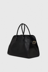 https://cdn.shopify.com/s/files/1/0925/6445/5798/files/Soera-Henna-bag-12-Photoroom_9f75ddd9-0c07-4a7b-89db-36d5c2b1502d.png?v=1757441365