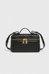 https://cdn.shopify.com/s/files/1/0925/6445/5798/files/Soera-Tara-bag-16-Photoroom_f453cc5b-ac84-4544-ad86-cafa210441f3.png?v=1757441373