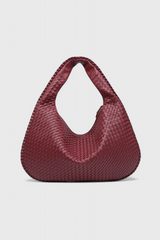 https://cdn.shopify.com/s/files/1/0925/6445/5798/files/Soera-WovenXL-bag-14-Photoroom_cfb3b9f9-2a81-4600-8818-62f7c470c6ab.png?v=1757441379