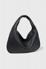 https://cdn.shopify.com/s/files/1/0925/6445/5798/files/Soera-WovenXL-bag-15-Photoroom_4c475ac7-6cc3-45c9-9dea-14020b55569f.png?v=1757441374