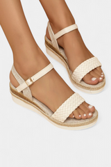 Dana - Sandalias de Cuña con Detalle Trenzado