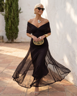 https://cdn.shopify.com/s/files/1/0979/1779/6693/files/freepik__photorealistic-candid-fashion-photograph-ugc-style__42684.png?v=1777670842